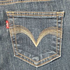 Levi's 512 Slimming Straight Leg High Rise Jeans Size 6‎ Cute Design on Pockets!